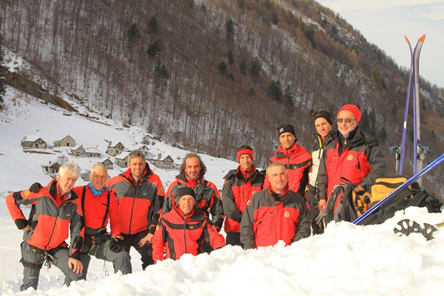 foto di gruppo soccorso alpino valle vigezzo